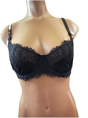 Sz32DD BLACK Victoria's Secret Very Sexy Wicked Unlined Lace Push-Up Bra 402667